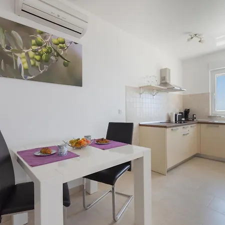 Apartments Quarnero Rabac Exterior photo